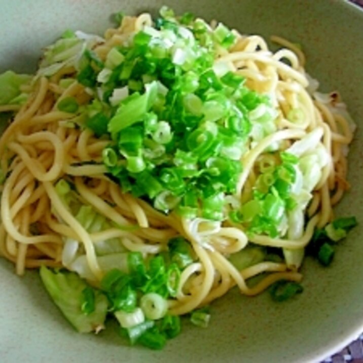 シンプル！ネギ塩焼きそば